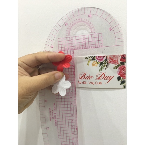 50 hoa vải thủ công loại đẹp dùng kết áo trang trí