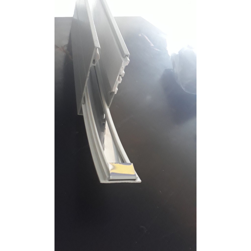 ✅ AUSTDOORCARE ✅ Ray cửa cuốn có roong giảm chấn cộng nhựa inox 160k mét dài  hàng AUSTDOORCARE