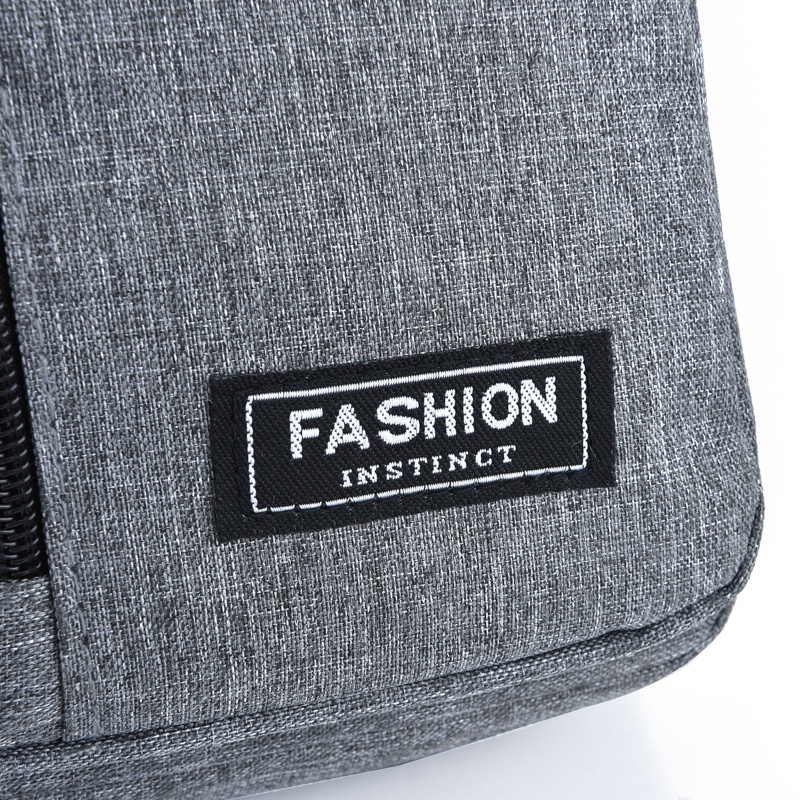 Túi Đeo Chéo Ngực Đựng Điện Thoại Có Cổng Sạc USB Phong Cách Thể Thao