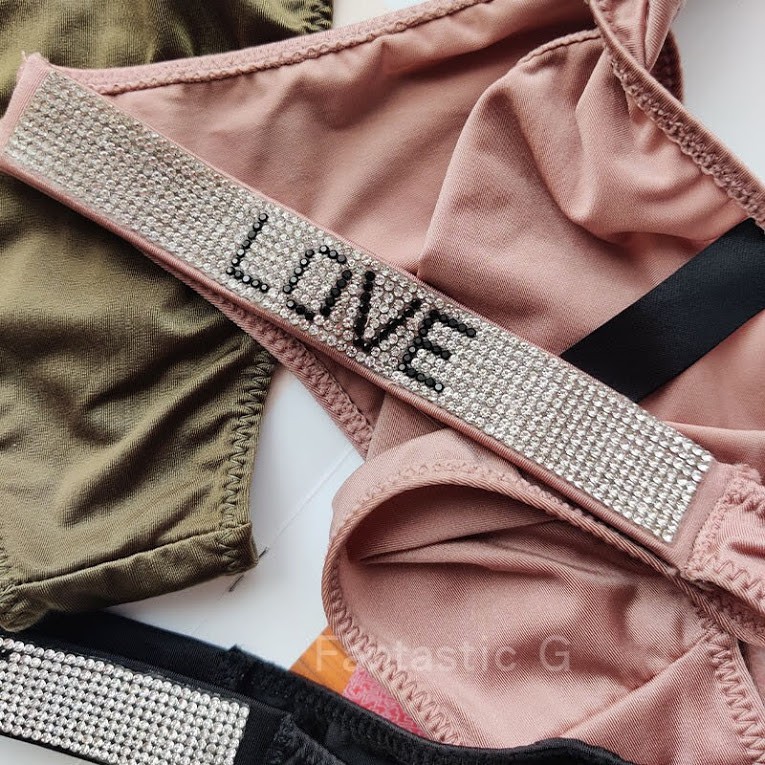 QUẦN LÓT ĐÍNH ĐÁ LỌT KHE CAO CẤP sang trọng - Shop đồ lót nữ đẹp dễ thương chất thun lạnh mát màu hồng xanh đen đỏ