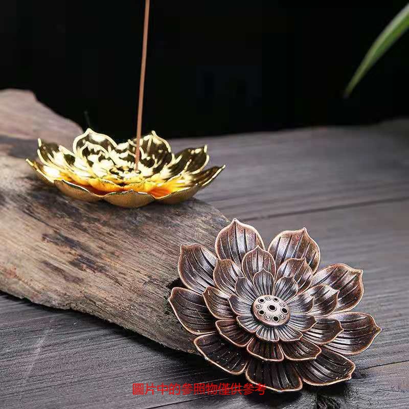 Đế Đốt Trầm Hương Bằng Kim Loại Hình Hoa Sen Phong Cách Giáng Sinh Sáng Tạo