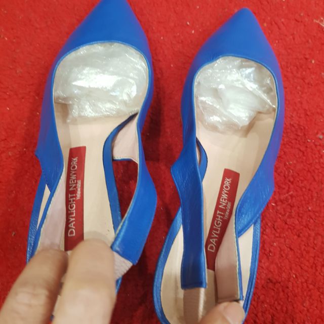 xăng đan bít mũi da thật