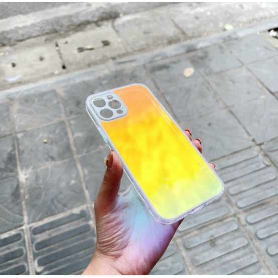 Ốp Lưng Đổi Màu Iphone 12/ 12 Pro/ 12 Pro Max/11/11 Pro Max Hàng Chính Hãng X&M Thay Đổi Màu Sắc Theo Điều Kiện Ánh Sáng