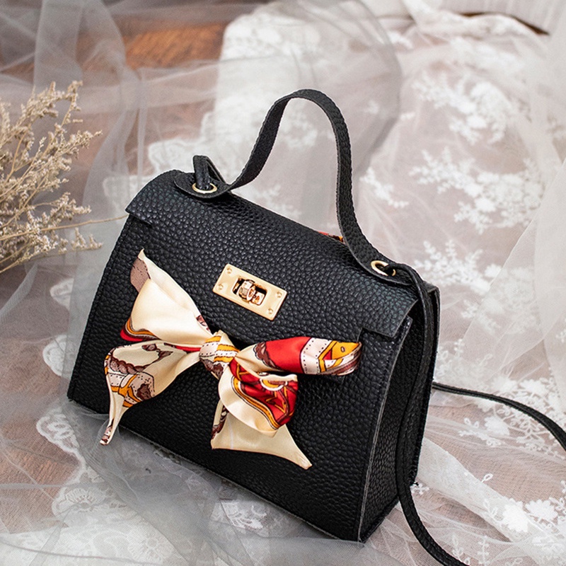 Túi Đeo Chéo Vai Bằng Lụa Họa Tiết Bướm Thời Trang Sành Điệu Cho Nữ