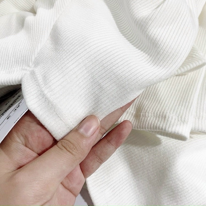 Áo len tăm lệch vai