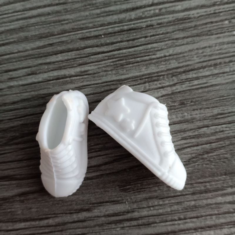 Giày Cho Búp Bê Barbie Cao 30cm Animedolls 638 NCT Dáng Thể Thao Bằng Nhựa Giá Rẻ