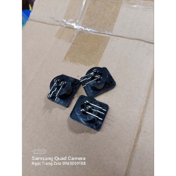 Rắc Cắm Loa Nutric - Giá 2 Cái