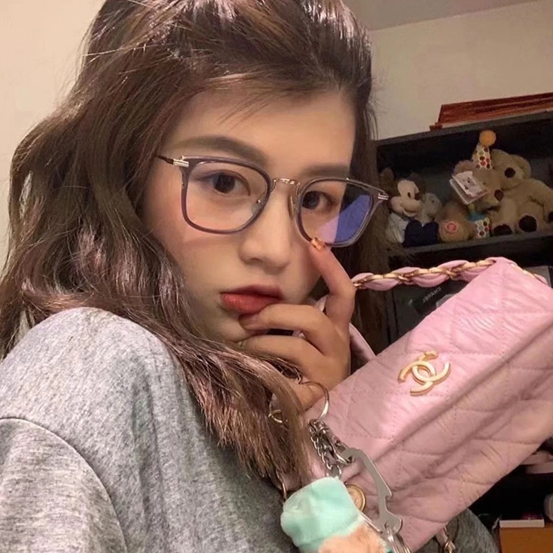 Mắt Kính Gọng Vuông Chống Bức Xạ TR90 Cho Nam Nữ