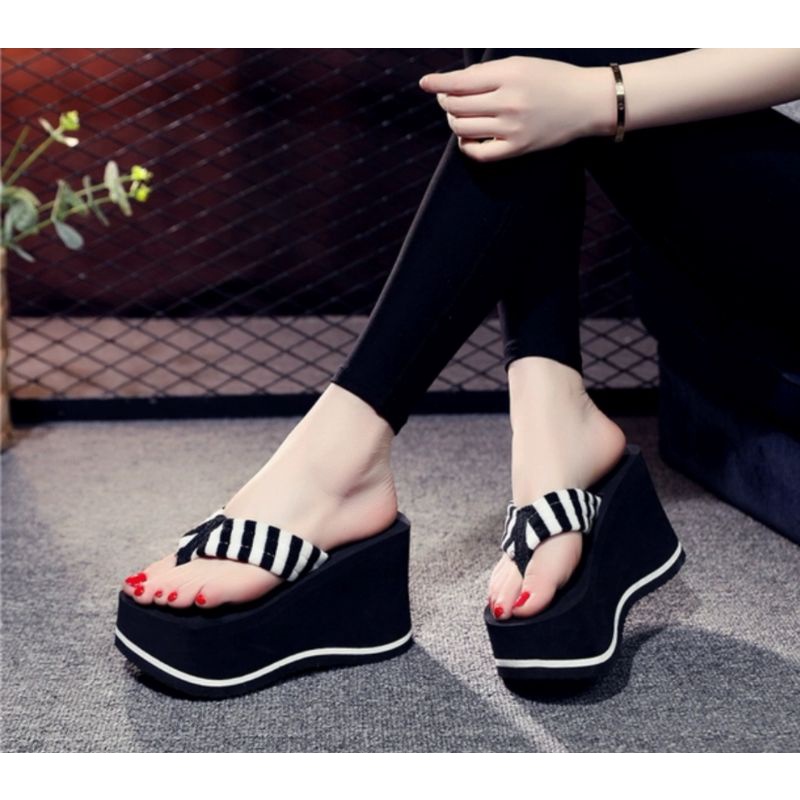Dép kẹp xuồng 9p đế lượn sóng -t