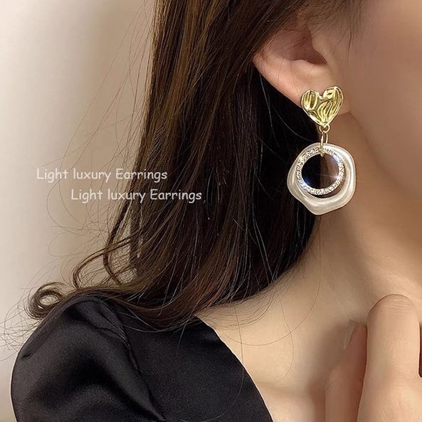 Khuyên Tai Màu Trắng Phong Cách Hàn Quốc Mới 2023