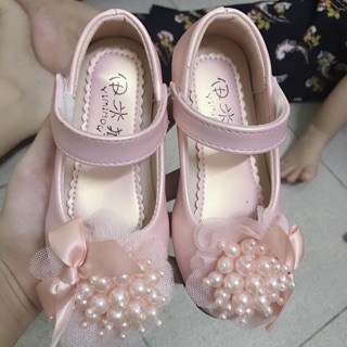 Giày cho bé gái size 26