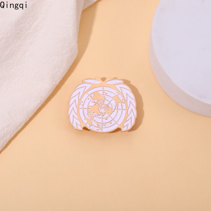 Ghim cài áo MISS ZOE phối hình trái đất và cành ô liu tráng men dễ thương