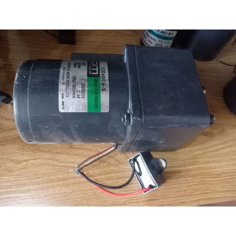 Mô tơ giảm tốc 220v 40W