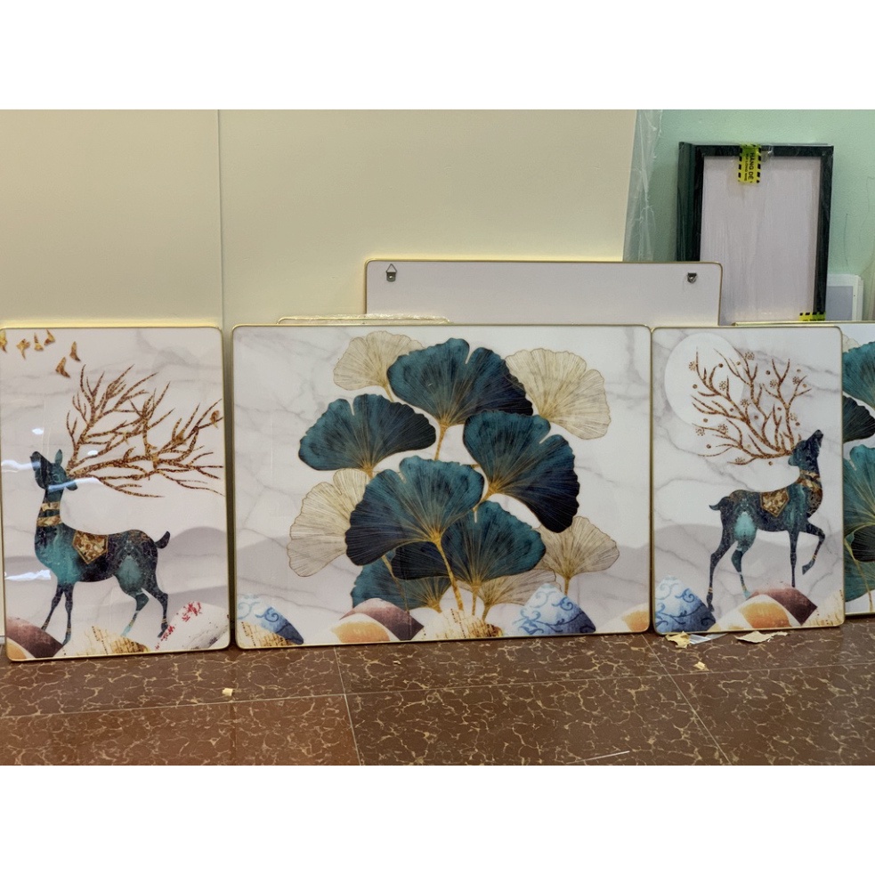 Tranh Treo Tường Bộ 3 Bức Hươu Sao Phong Cách Hiện Đại Treo Phòng Khách/ Phòng Ngủ/ kèm dinh 3 chân