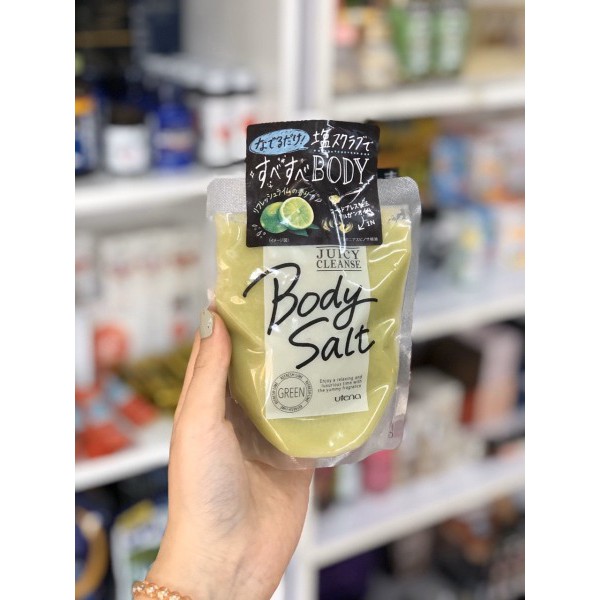 Muối Tắm Tẩy Da Chết Trắng Da Utena Juicy Salt Body Scrub 300g