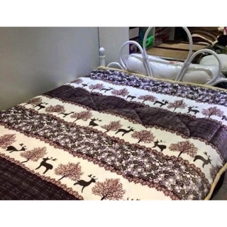 Chăn lông cừu, chất lượng giá lại cực rẻ ạ. Chỉ 330k sở hữu chiếc chăn ấm áp trong mùa đông năm nay ạ. Nhanh tay thôi ạ.