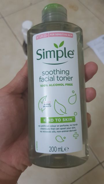 Nước hoa hồng Simple mẫu mới