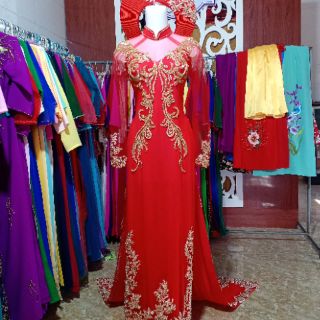 Bộ áo dài cô dâu kèm mấn
