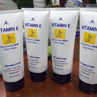 Sửa rửa mặt vitamin e thái lan