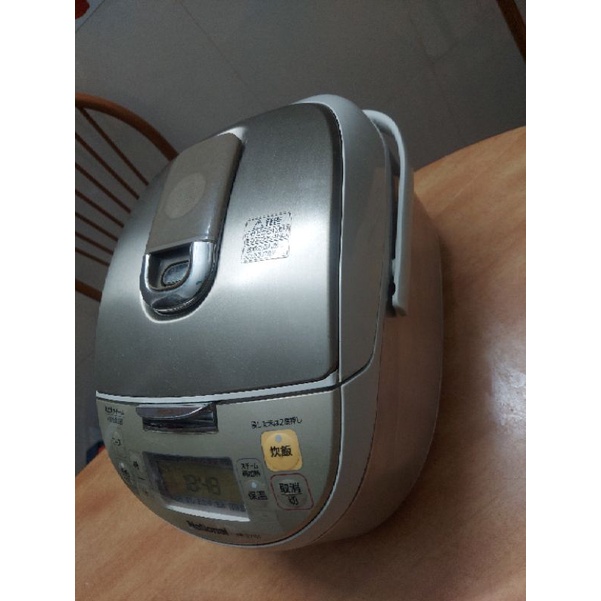 Nồi cơm điện cao tần bù ẩm National 1L nhật