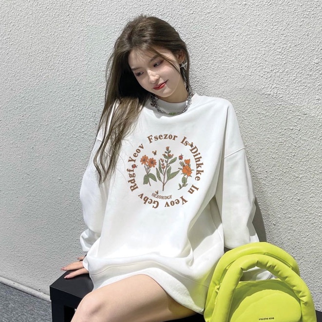 Áo sweater SELVZE cổ tròn dáng rộng in họa tiết kiểu đường phố mỹ cá tính dành cho nữ
