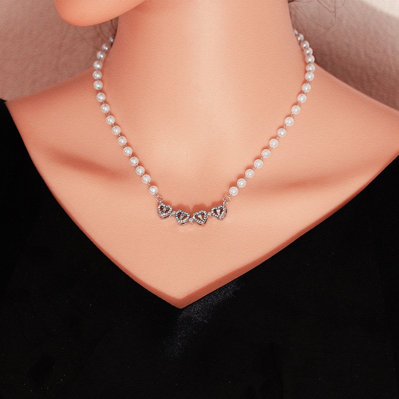 Vòng cổ Mặt Cỏ Bốn Lá Đính Hạt Ngọc Trai