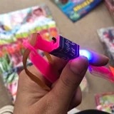 Đồ chơi phi tiêu bắn lên trời xoay như trái chò nâu