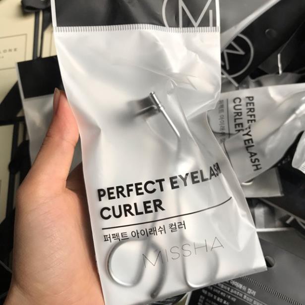 Hàng Hàn- Kẹp mi Perfect Eyelash Curler Misha (có kèm miếng cao su thay thế)