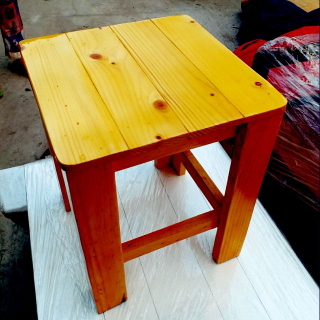 Ghế gỗ thông pallet 30cmx30cmx30cm