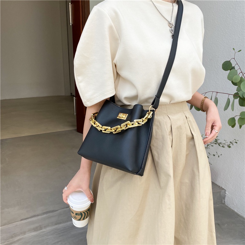 Phụ nữ mới Thời trang Retro Túi Messenger Chuỗi Túi xách Cá tính