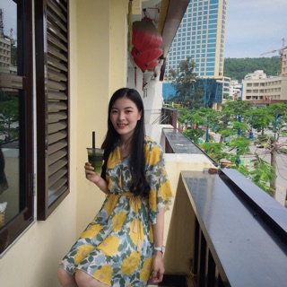 Váy hoa xoè