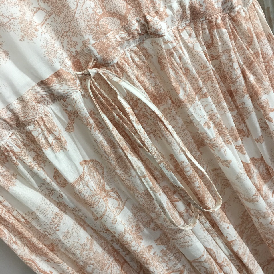 Đầm nữ thời trang cao cấp Christian Dior CD thiết kế thanh lịch, phong cách nhẹ nhàng