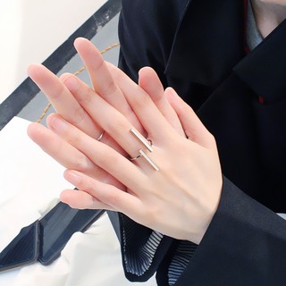 Nhẫn hở thiết kế dạng hình học độc đáo