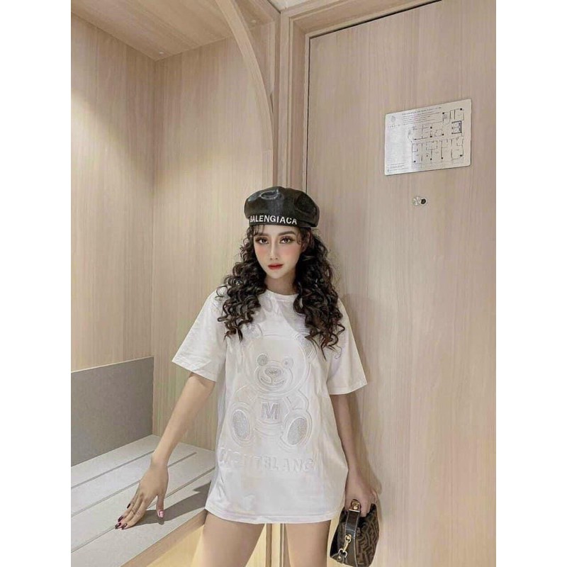 Áo phông gấu dập nổi gắn đá