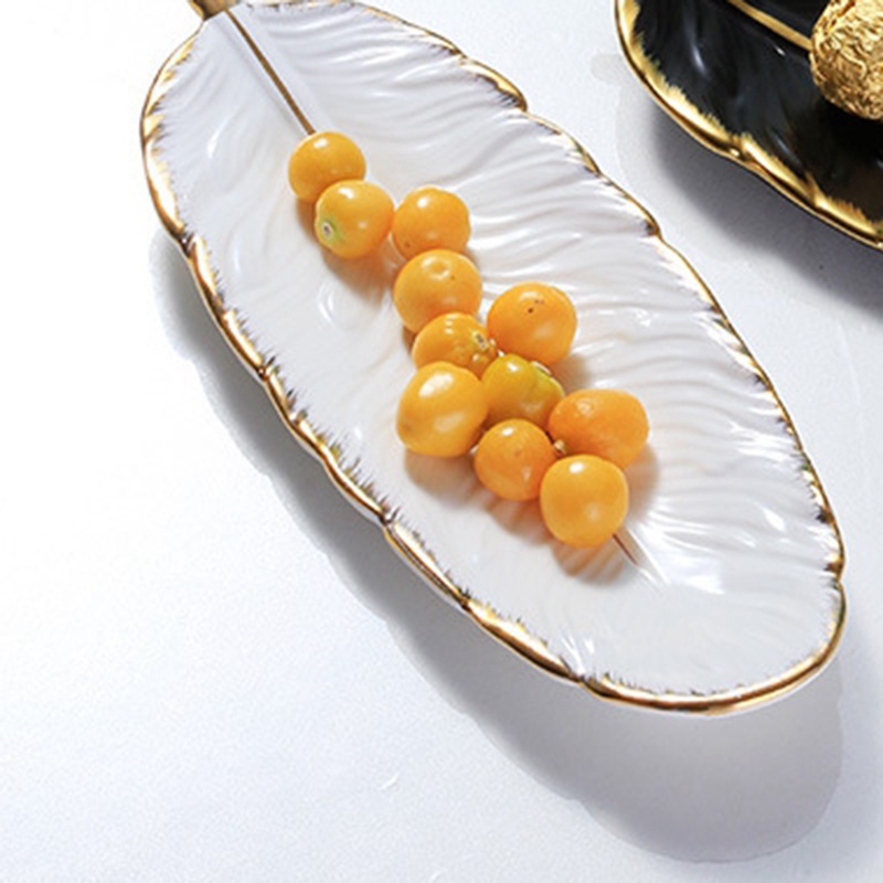 Đĩa Gốm Phnom Penh Họa Tiết Lá Chuối Trắng Sang Trọng