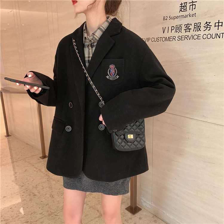 Áo khoác blazer nữ màu đen dáng rộng phong cách học sinh A00218 | BigBuy360 - bigbuy360.vn