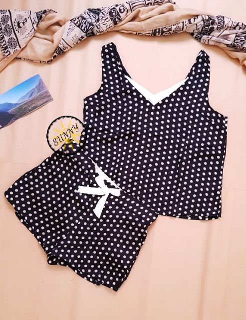 Bộ ngủ lụa 3 lỗ chấm bi