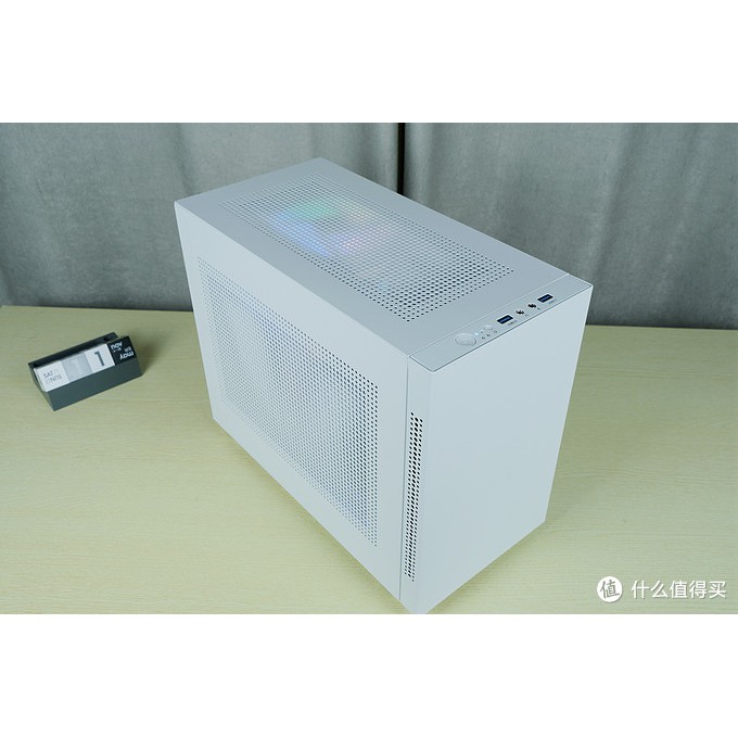 Vỏ case SAMA IM01 Mini ITX - thể tích 18,9 Lít