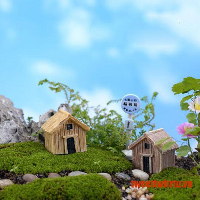 TRITU Mini Wooden House Simulation Model Moss Terrarium Dollhouse Decor Resin