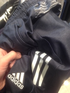 Quần short adidas