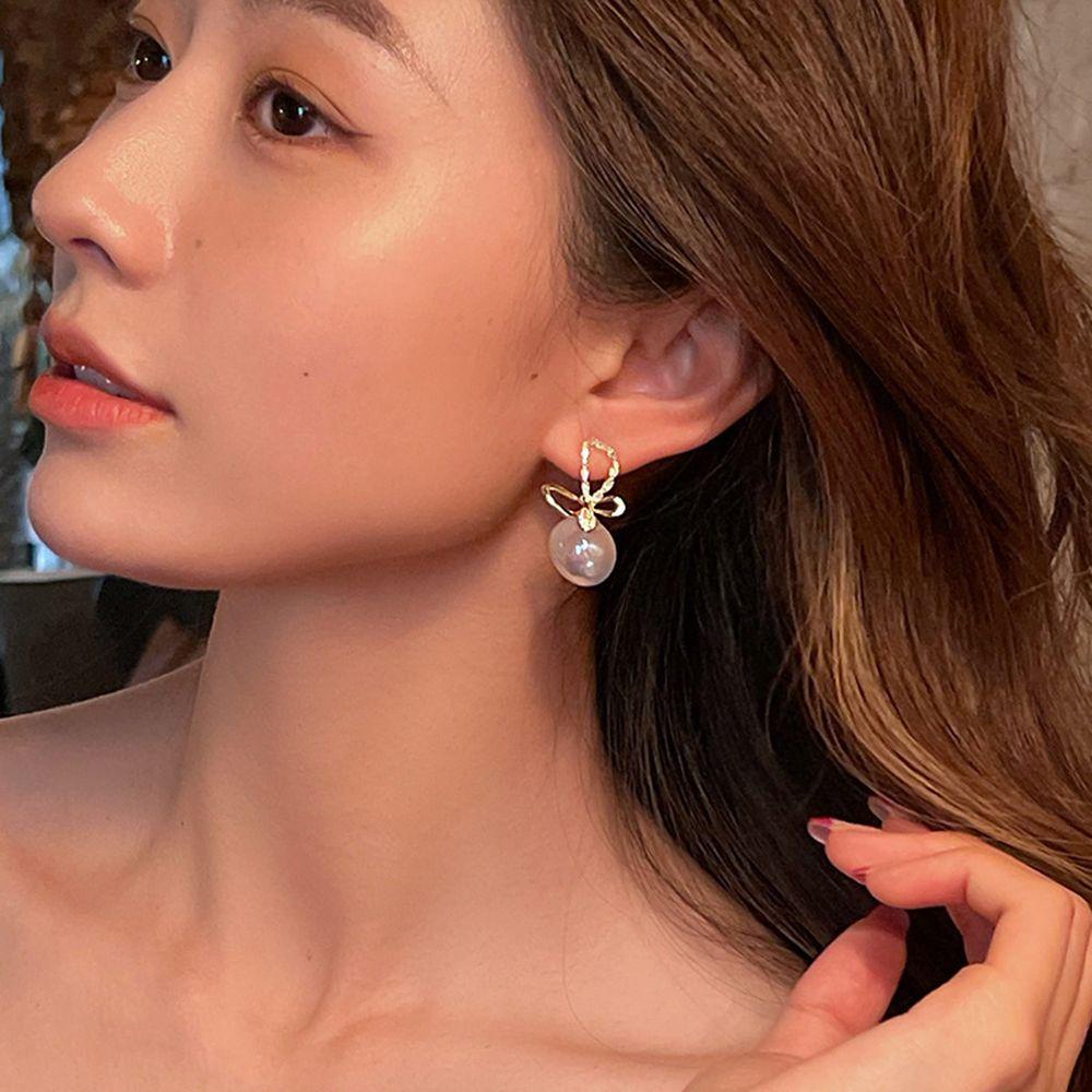 Khuyên Tai Dạng Hạt Ngọc Trai Hình Thánh Giá Đơn Giản Cho Nữ MXMUSTY
