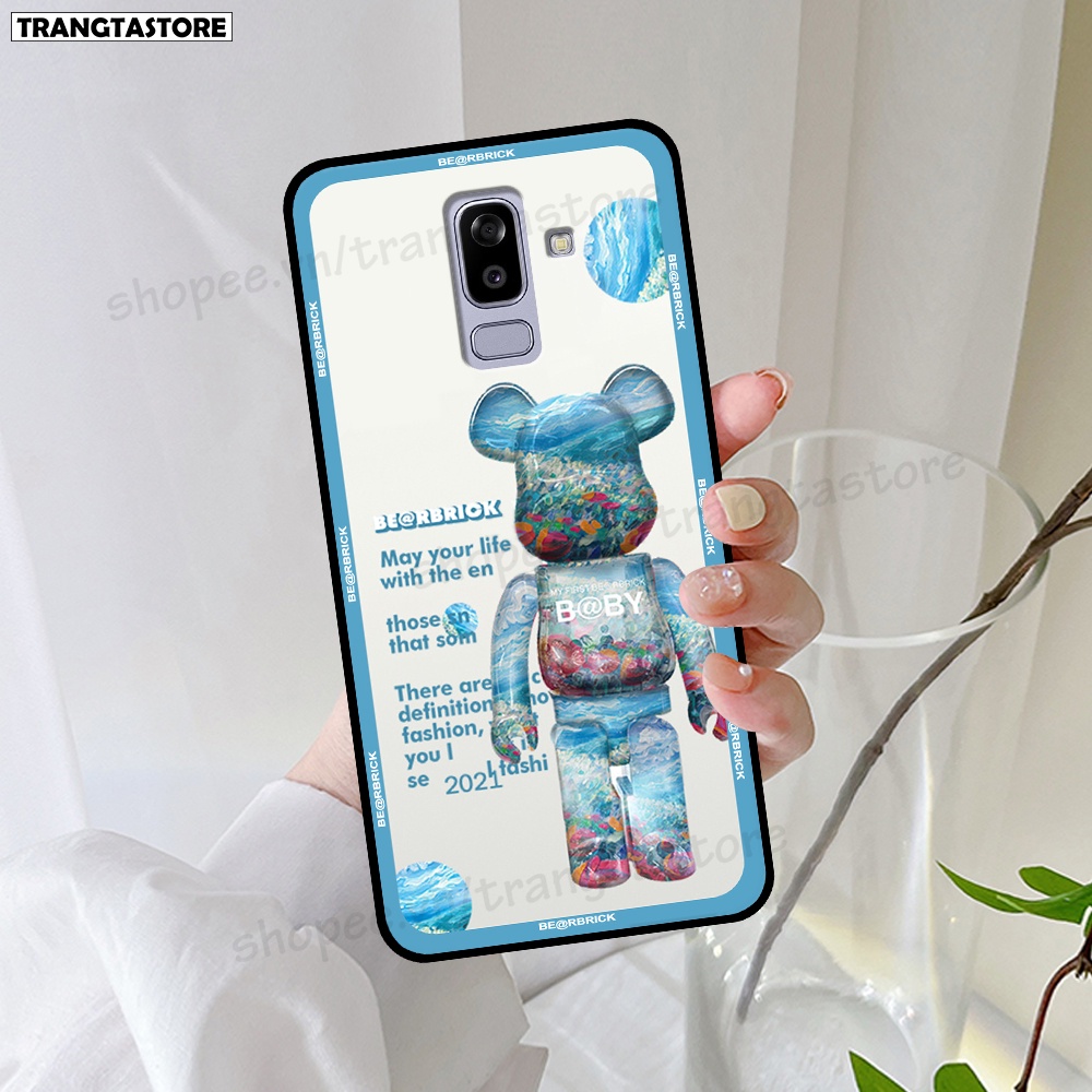 Ốp lưng Samsung J8 in hình gấu Bearbrick,Mountain,xanh,đen,đỏ giá rẻ