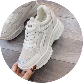 Giày sneaker độn đế 6 cm trắng