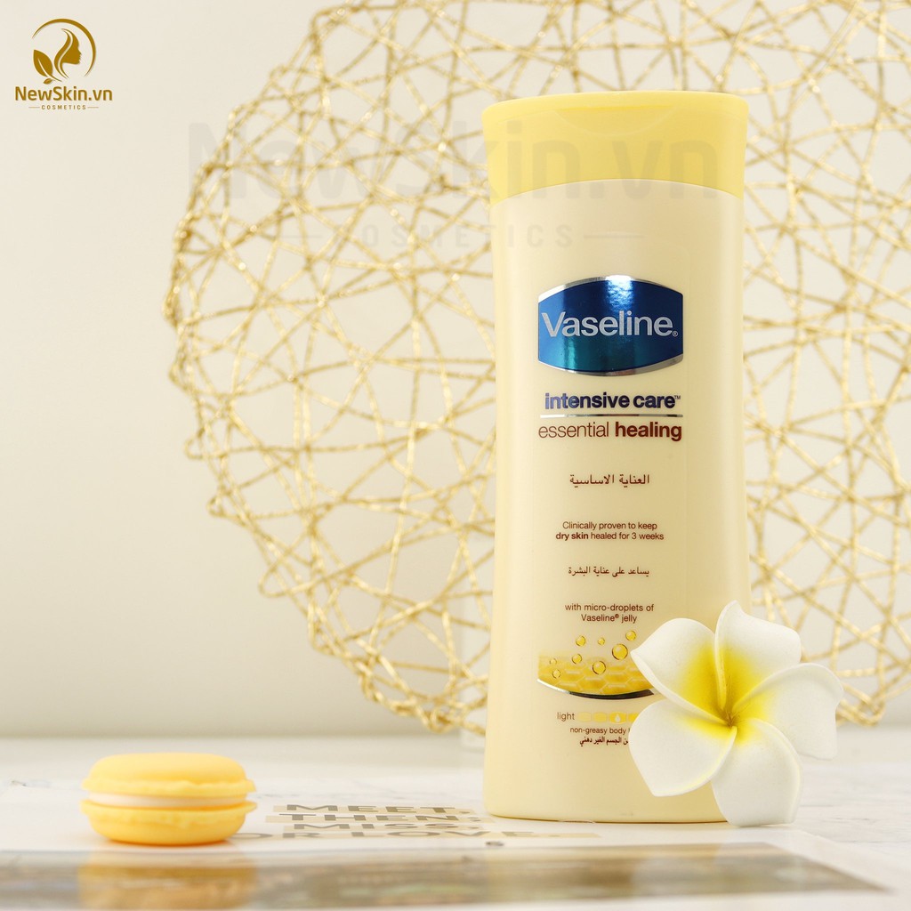 Dưỡng thể VASELINE Intensive Essential Healing 400ml (vàng)