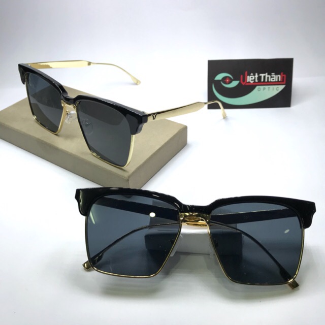 Kính mắt VIP cao cấp phom vuông đẹp