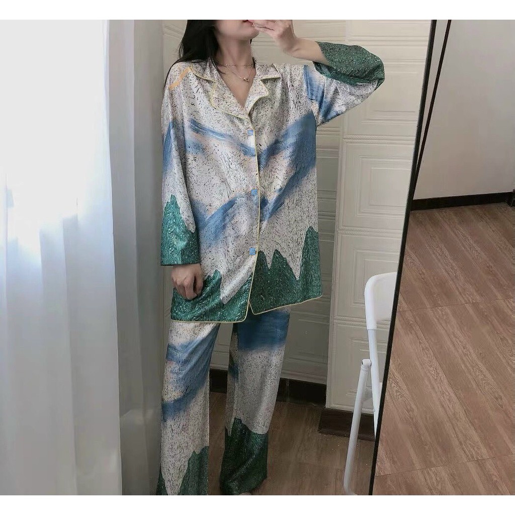 B194, bộ đồ ngủ pijama tay dài quần dài QCCC mặc được 2 kiểu nha các chị em , chất siêu lụa mềm mịn.