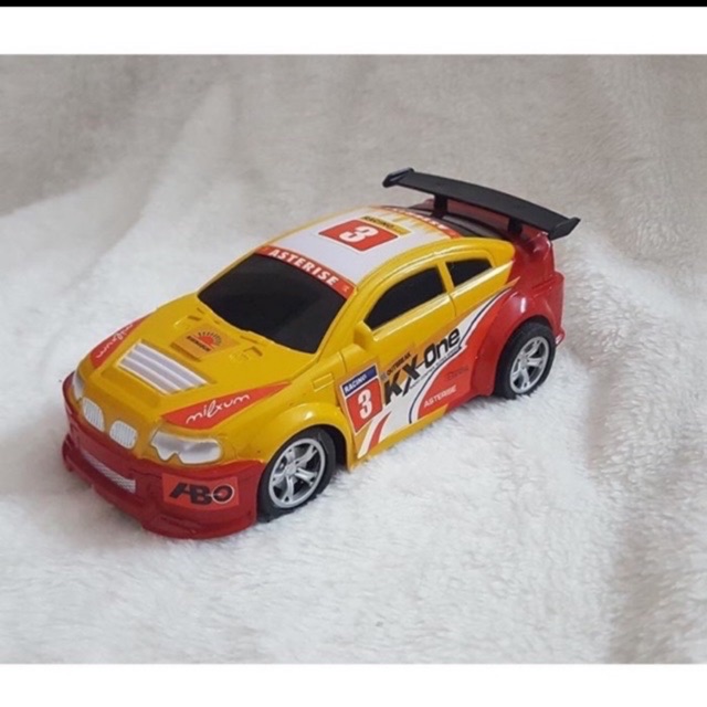 Ô tô điều khiển pin