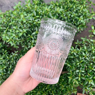 Cốc thuỷ tinh vintage