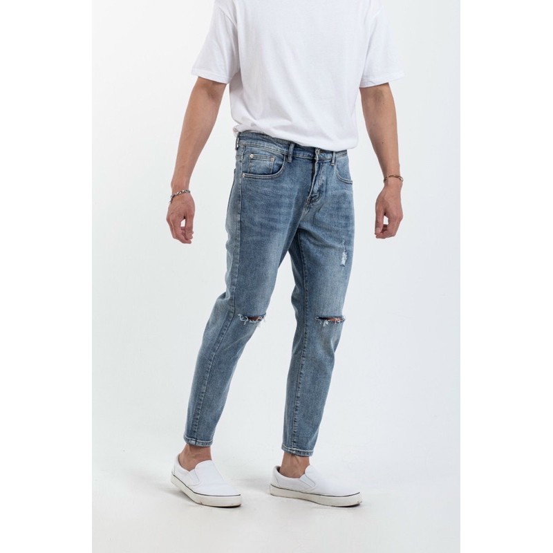 Quần Jeans Nam J896 là quần jeans xanh rách gối • MinWay Store