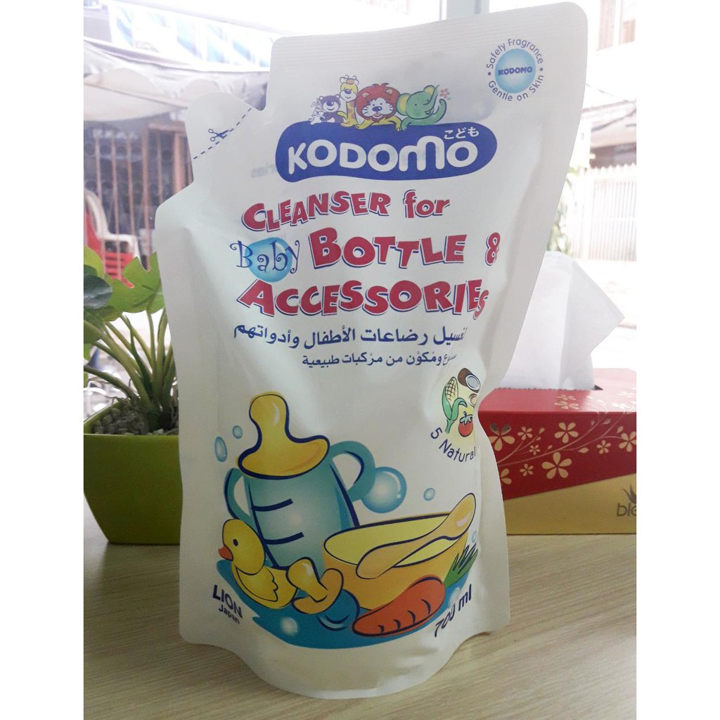 Nước rửa bình Kodomo túi 700ml